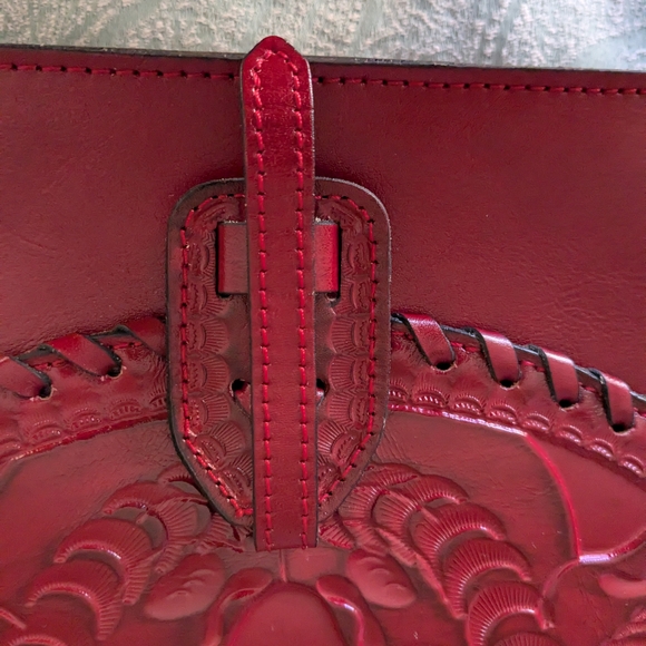 Patricia Nash Red Leather Crossbody Bag - Picture 4 of 13